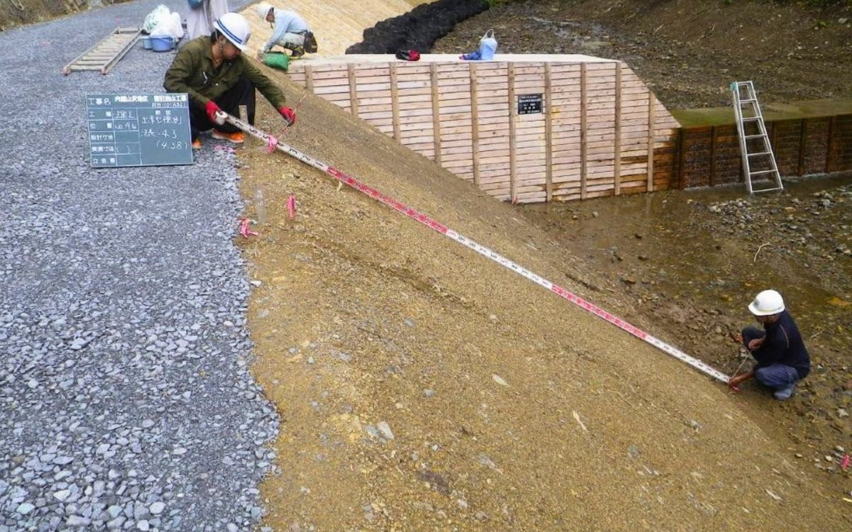 内越山沢地区復旧治山工事